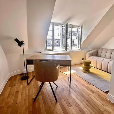 Superbes 3br Musee Du Louvre Valois Appartamento *
